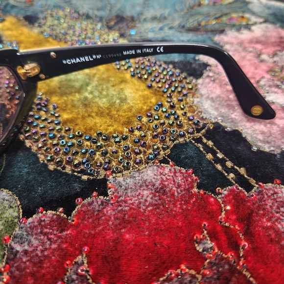 Chanel Sunglasses - Picture 8 of 10